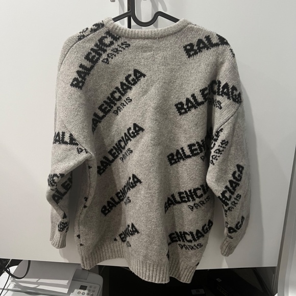 Balenciaga spiral sweater - Picture 2 of 4